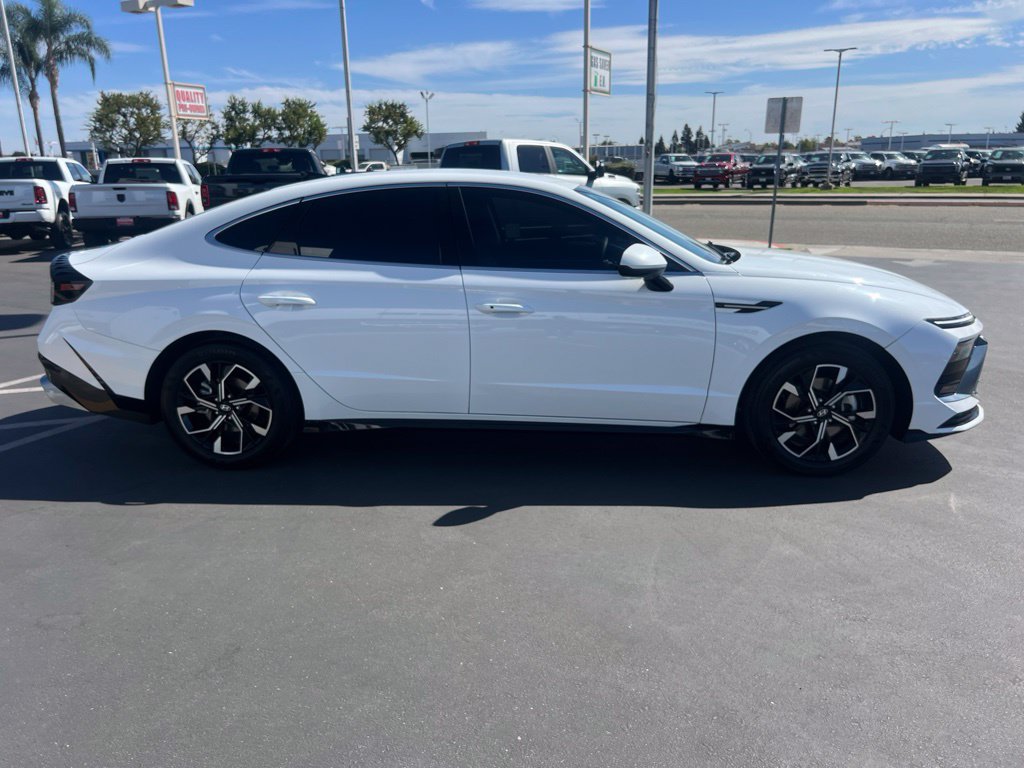 Used 2025 Hyundai Sonata SEL FWD image 8