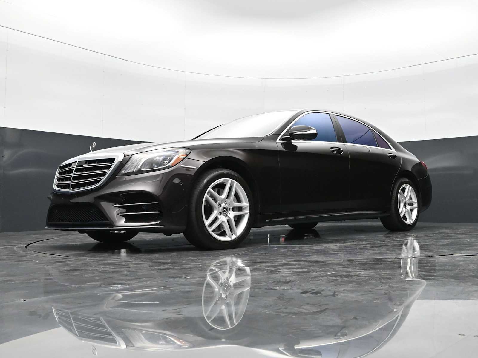 Used 2018 Mercedes-Benz S 560 Sedan image 42