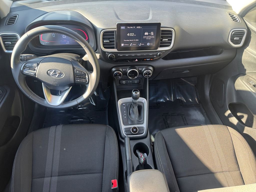 Used 2023 Hyundai Venue SEL image 10