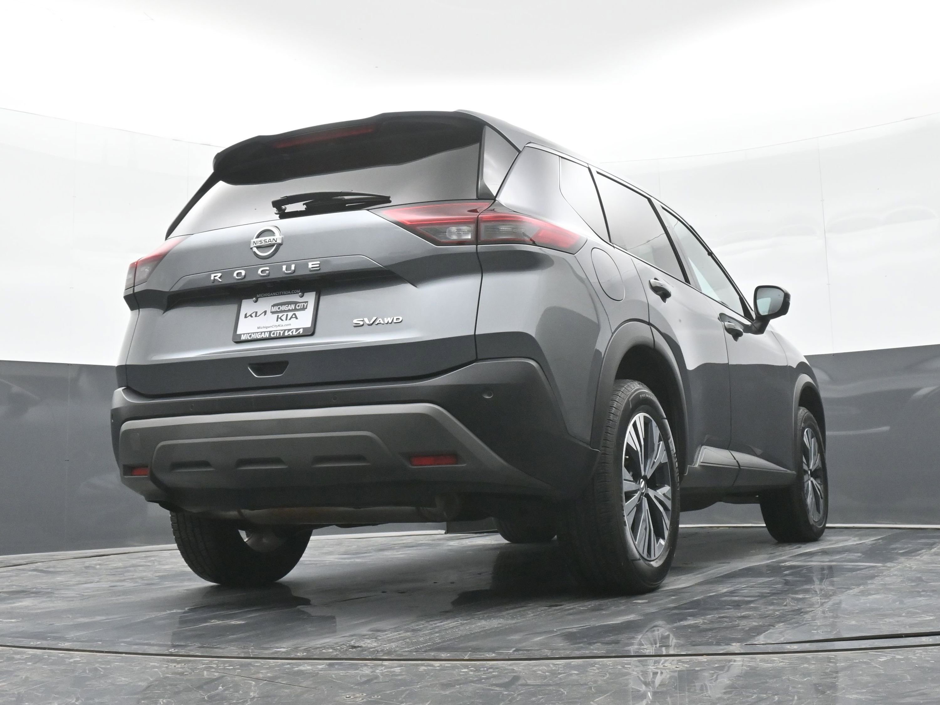Used 2021 Nissan Rogue SV image 43