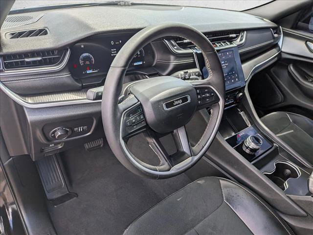 Used 2024 Jeep Grand Cherokee Altitude AWD/4WD image 12