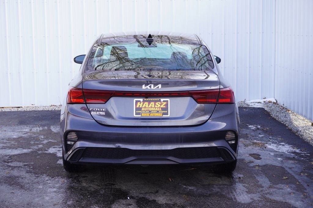 Used 2023 Kia Forte LXS image 5