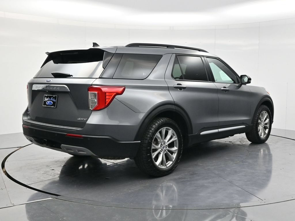 Used 2024 Ford Explorer XLT w/ Equipment Group 202A AWD/4WD image 5