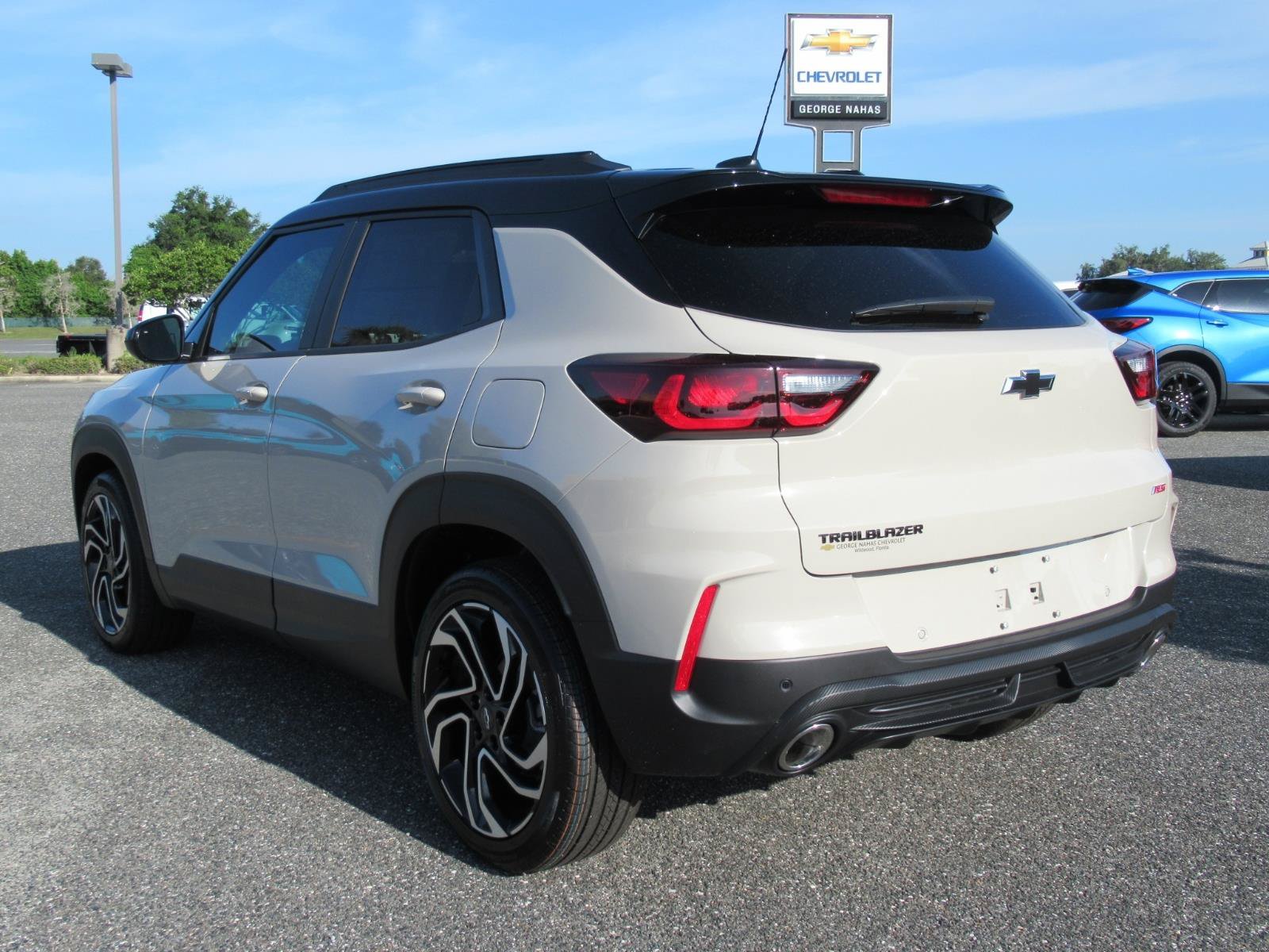 New 2026 Chevrolet TrailBlazer RS w/ Convenience Package FWD image 5