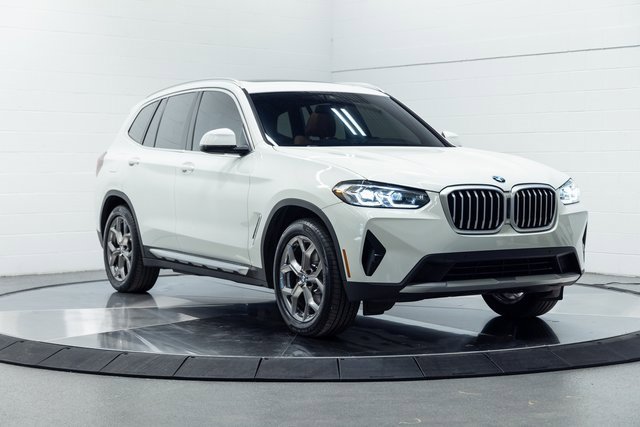 Certified 2022 BMW X3 xDrive30i w/ Premium Package 2 (ZPA) image 4