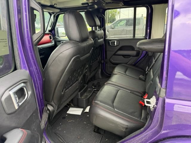 Used 2023 Jeep Wrangler Unlimited Rubicon w/ LED Lighting Group AWD/4WD image 12