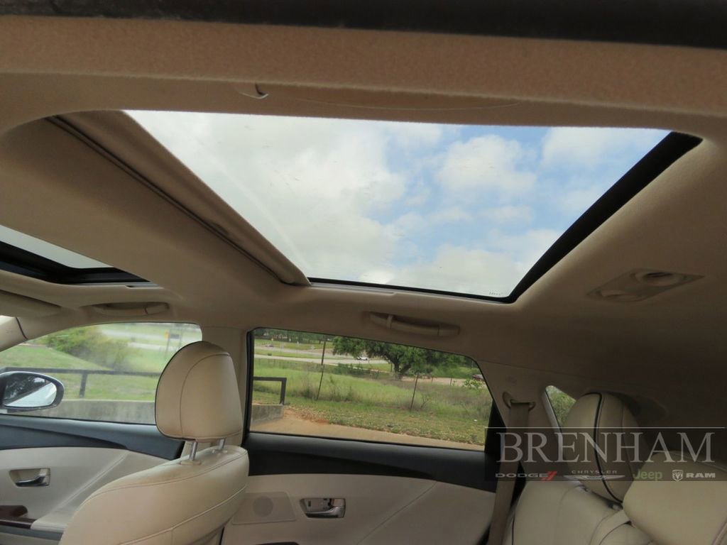 Used 2011 Toyota Venza w/ Comfort Pkg FWD image 11