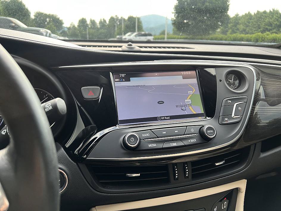 Used 2020 Buick Envision Premium AWD/4WD image 16