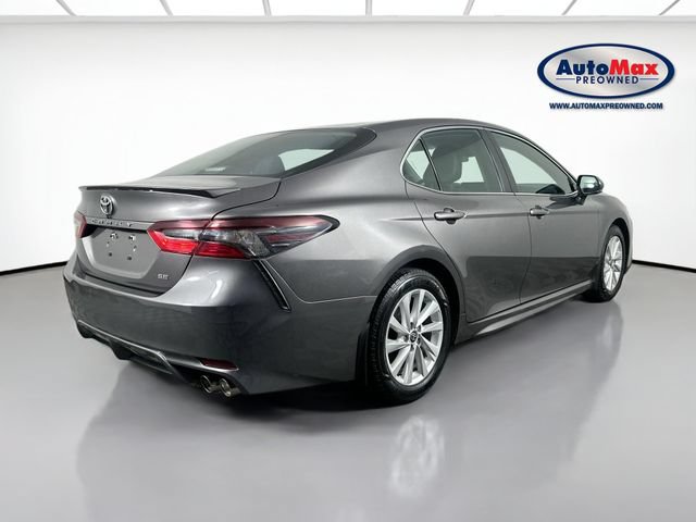 Used 2023 Toyota Camry SE FWD image 2