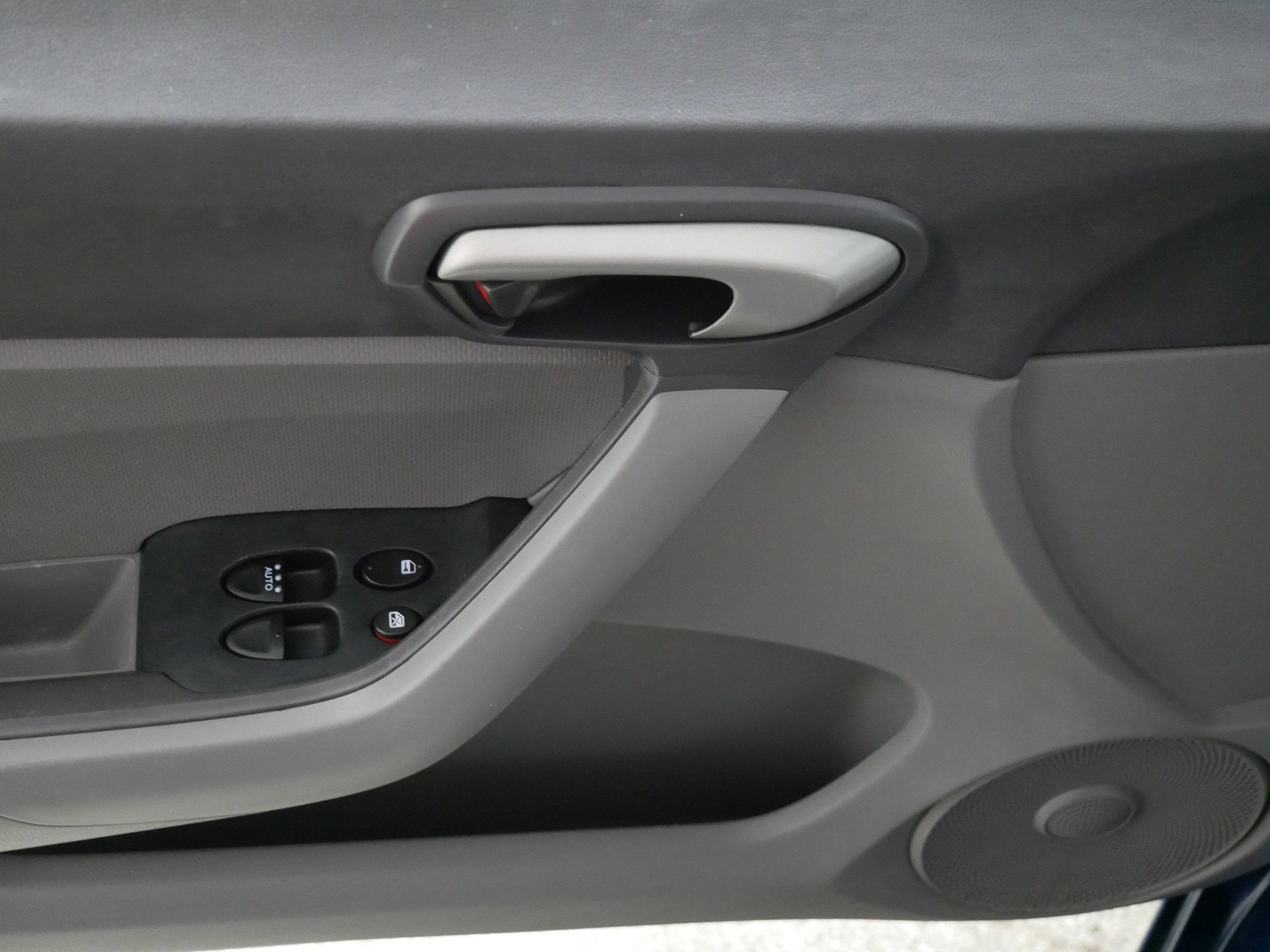 Used 2010 Honda Civic LX image 19