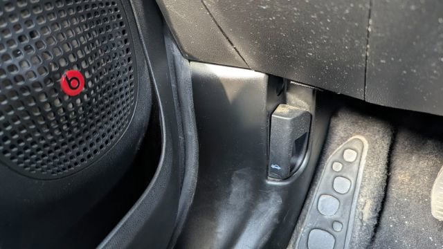 Used 2014 FIAT 500L Trekking w/ Popular Equipment Group image 30