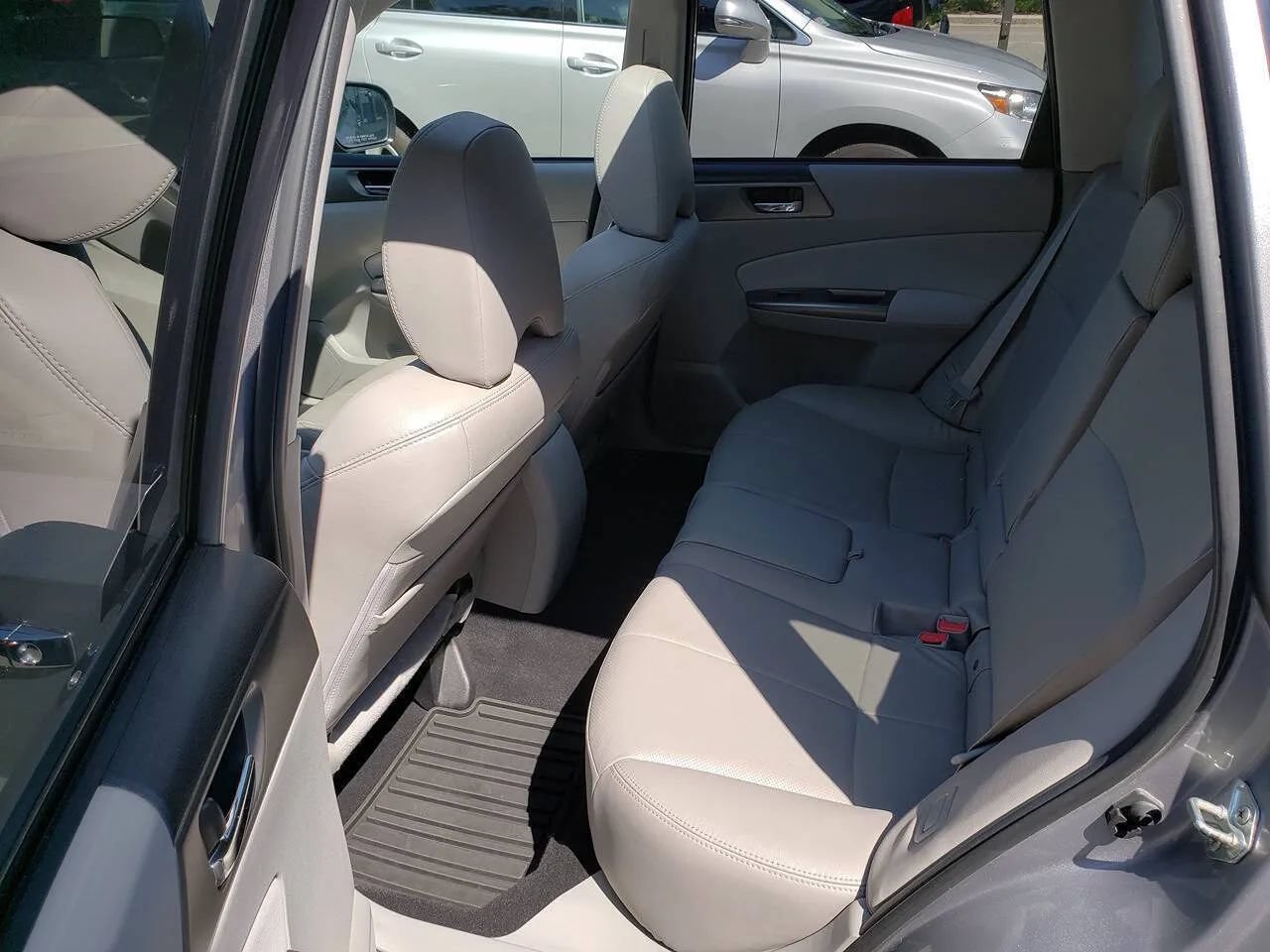 Used 2013 Subaru Forester 2.5X Limited AWD/4WD image 10