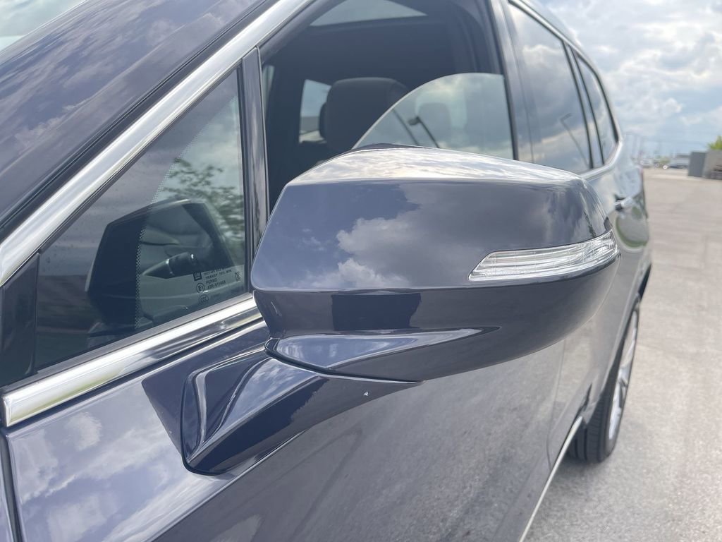 Certified 2025 Cadillac XT6 Premium Luxury image 11