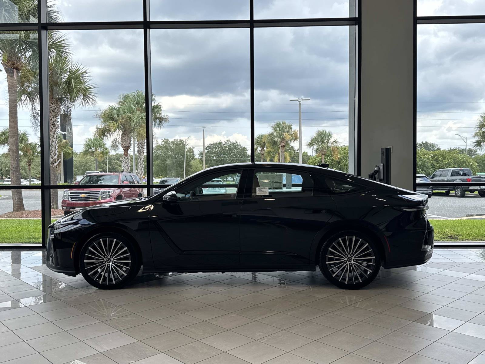 New 2026 Lexus ES 350e w/ Convenience Package FWD image 6