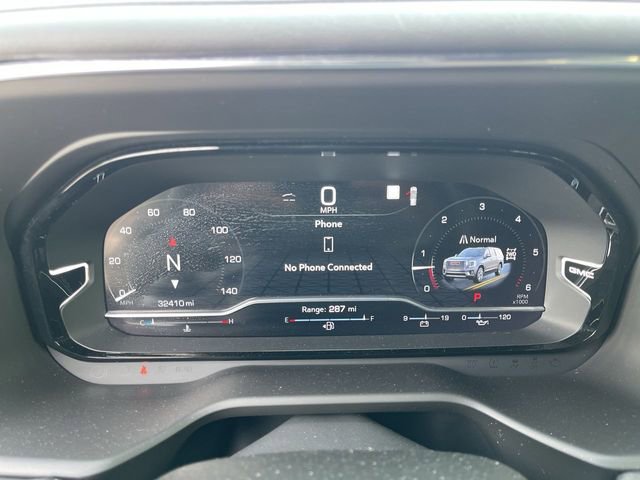 Used 2023 GMC Yukon Denali AWD/4WD image 15