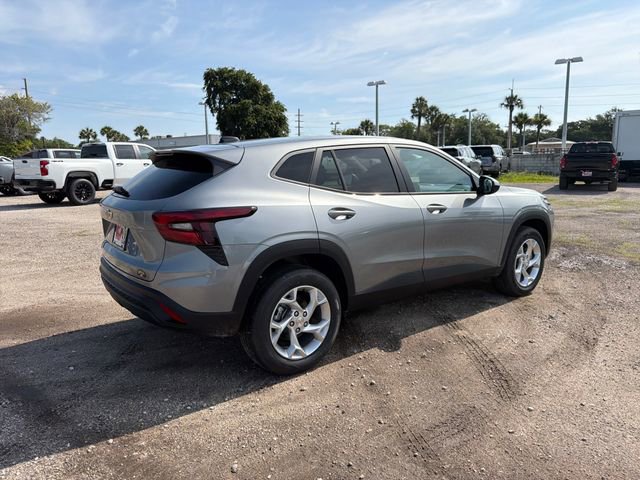 New 2026 Chevrolet Trax LS w/ LS Convenience Package FWD image 15