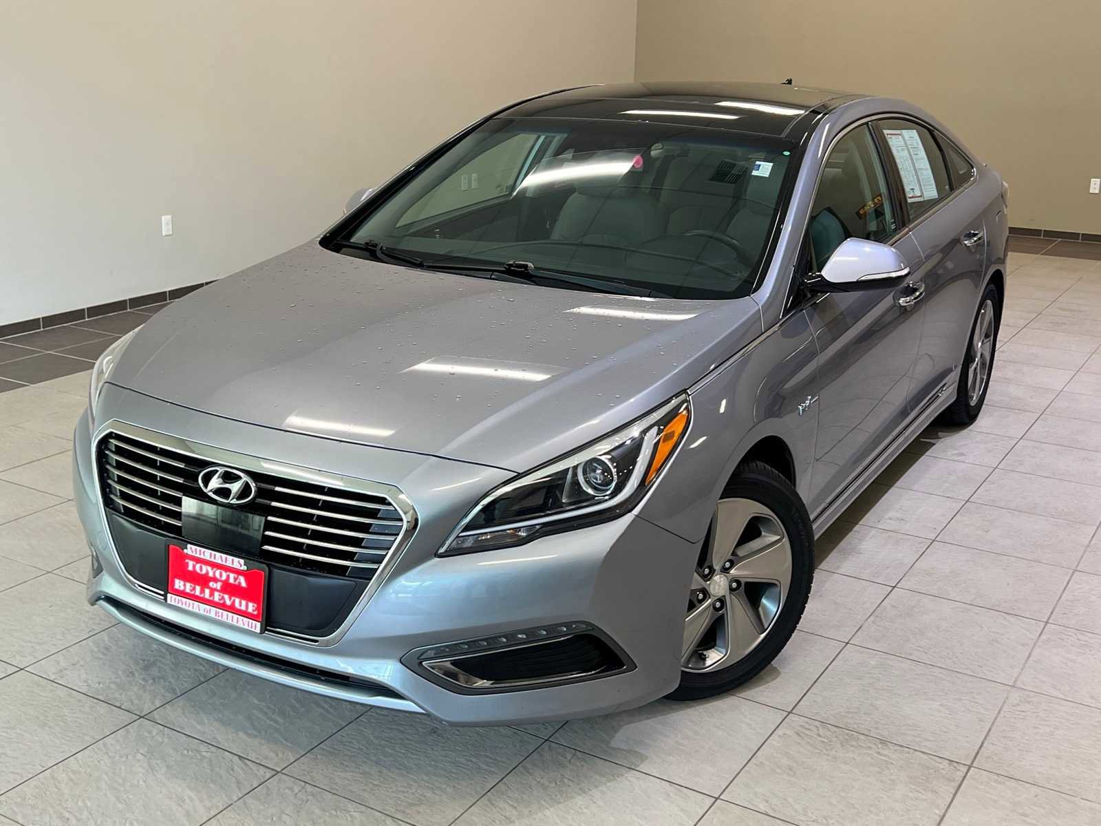 Used 2016 Hyundai Sonata Limited w/ Option Group 02