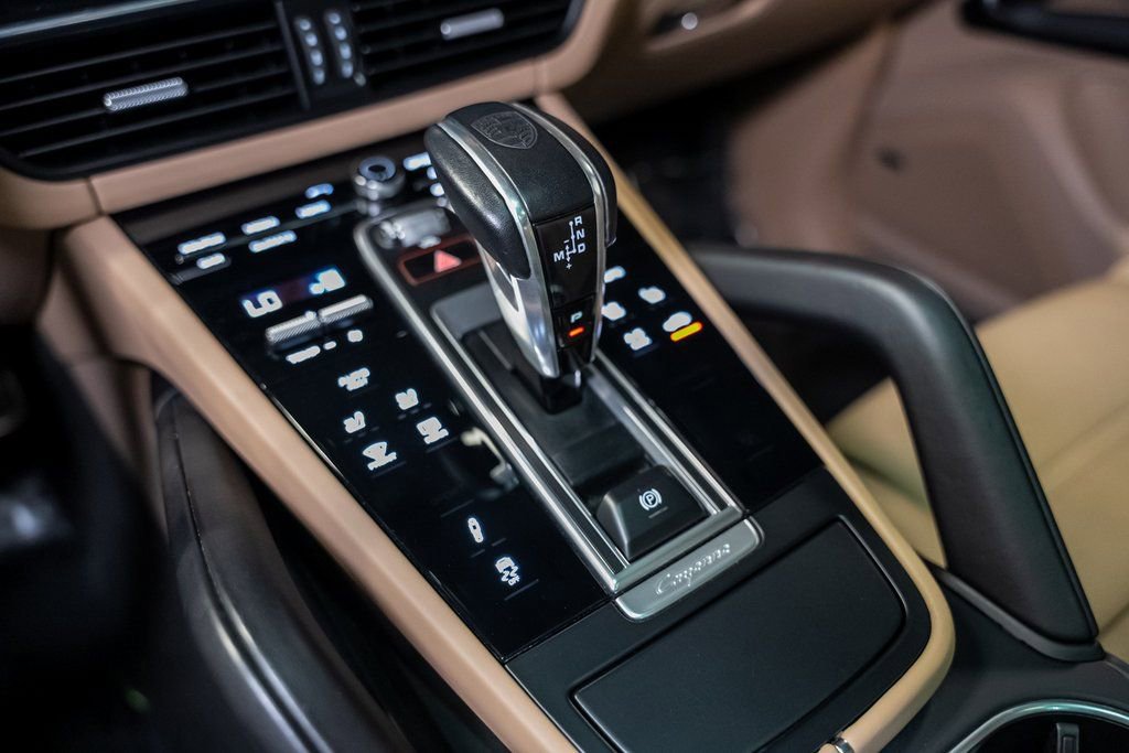 Used 2022 Porsche Cayenne GTS image 55