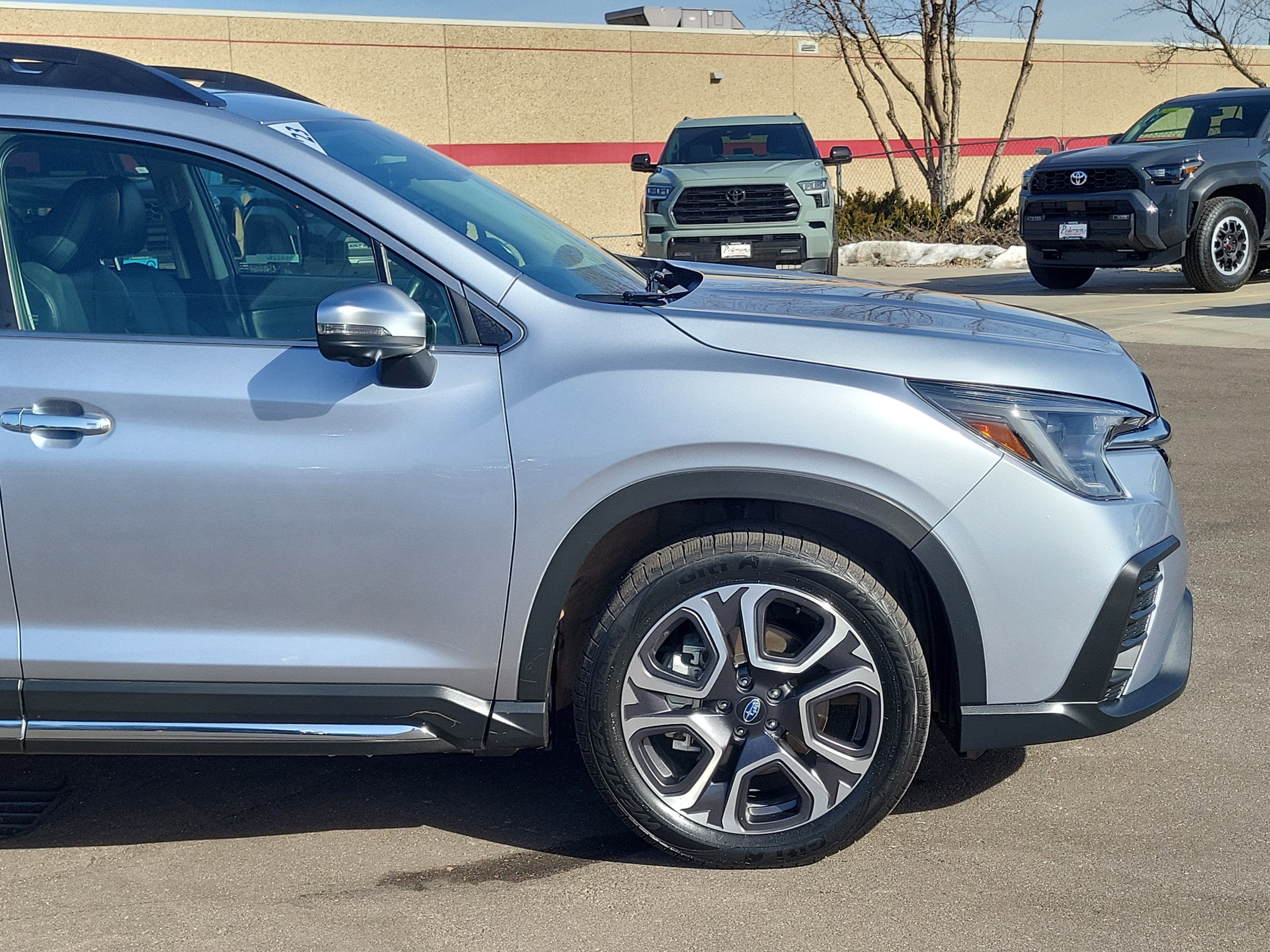 Used 2023 Subaru Ascent Touring image 7