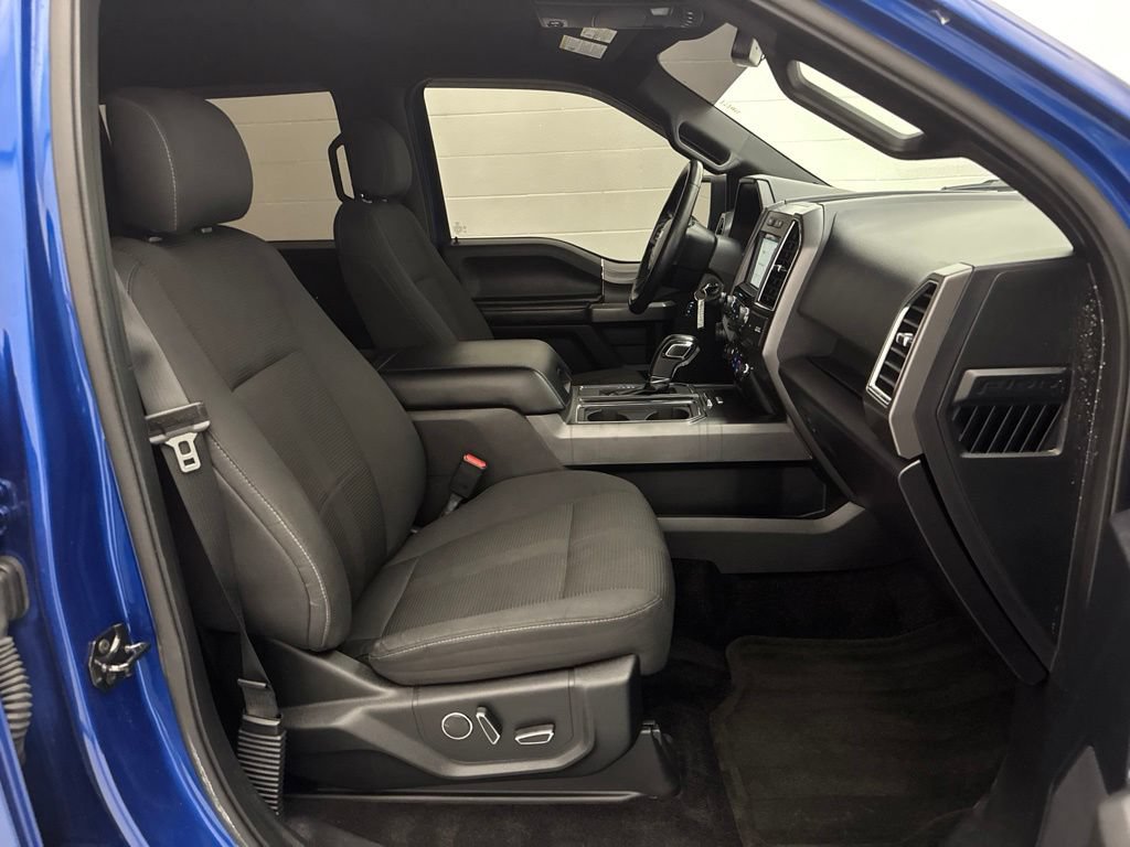 Used 2017 Ford F150 XLT w/ Equipment Group 302A Luxury AWD/4WD image 45