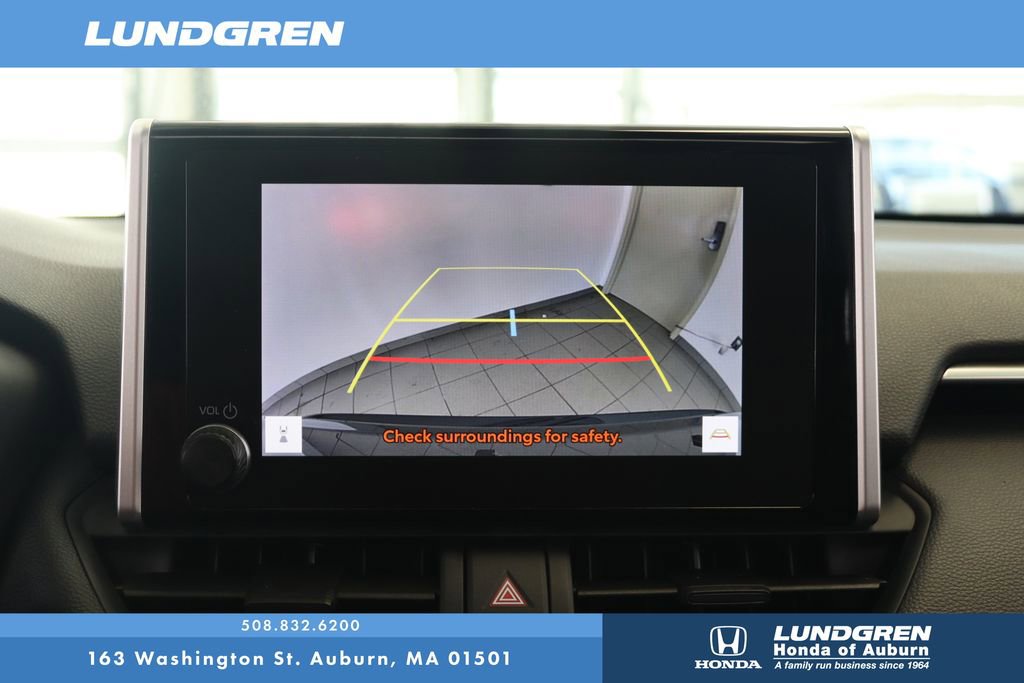 Used 2024 Toyota RAV4 SE w/ Weather & Moonroof Package image 21