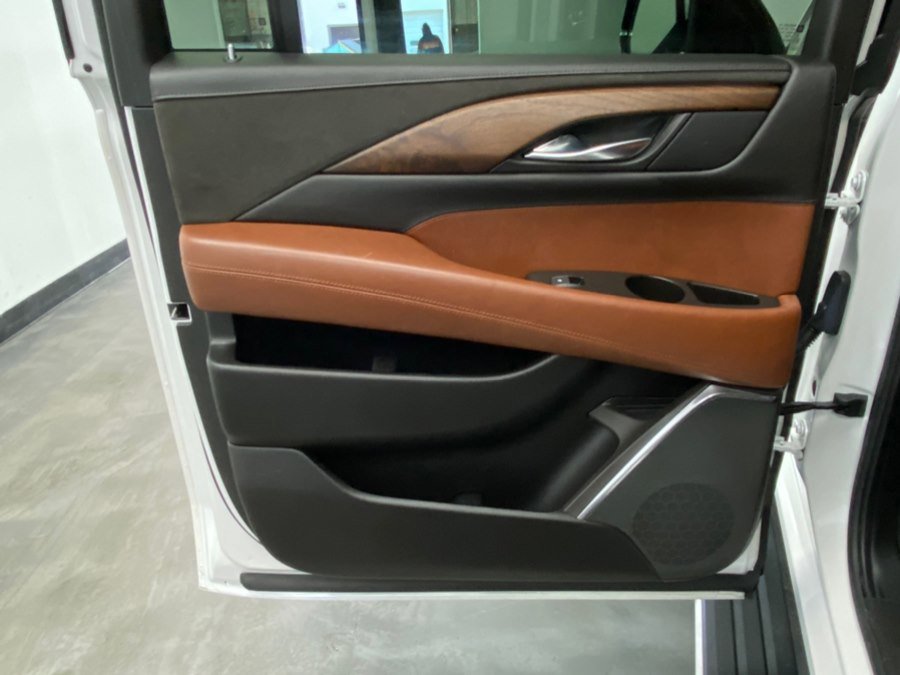 Used 2016 Cadillac Escalade ESV Premium image 46