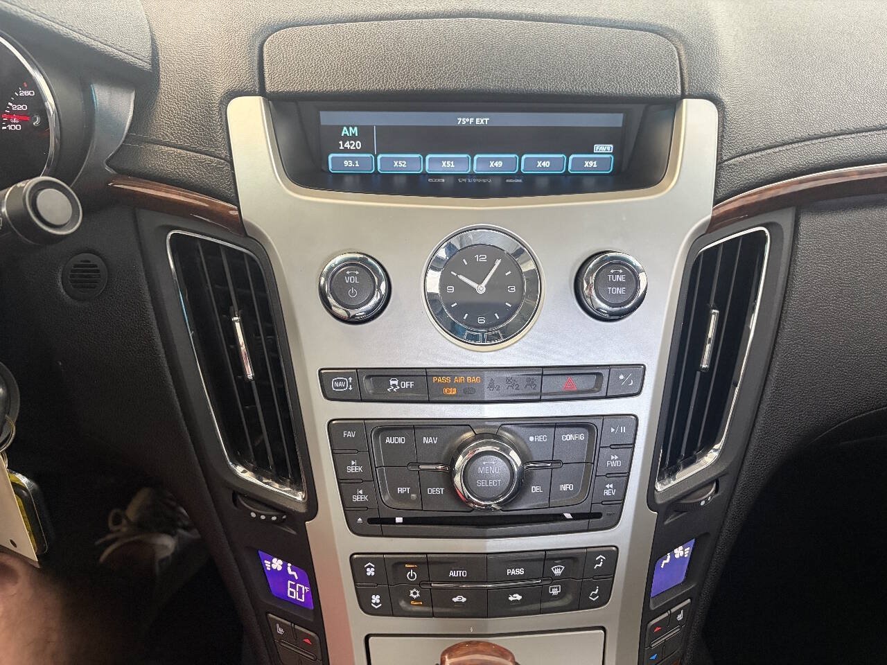 Used 2013 Cadillac CTS Luxury w/ Wood Trim Package AWD/4WD image 17