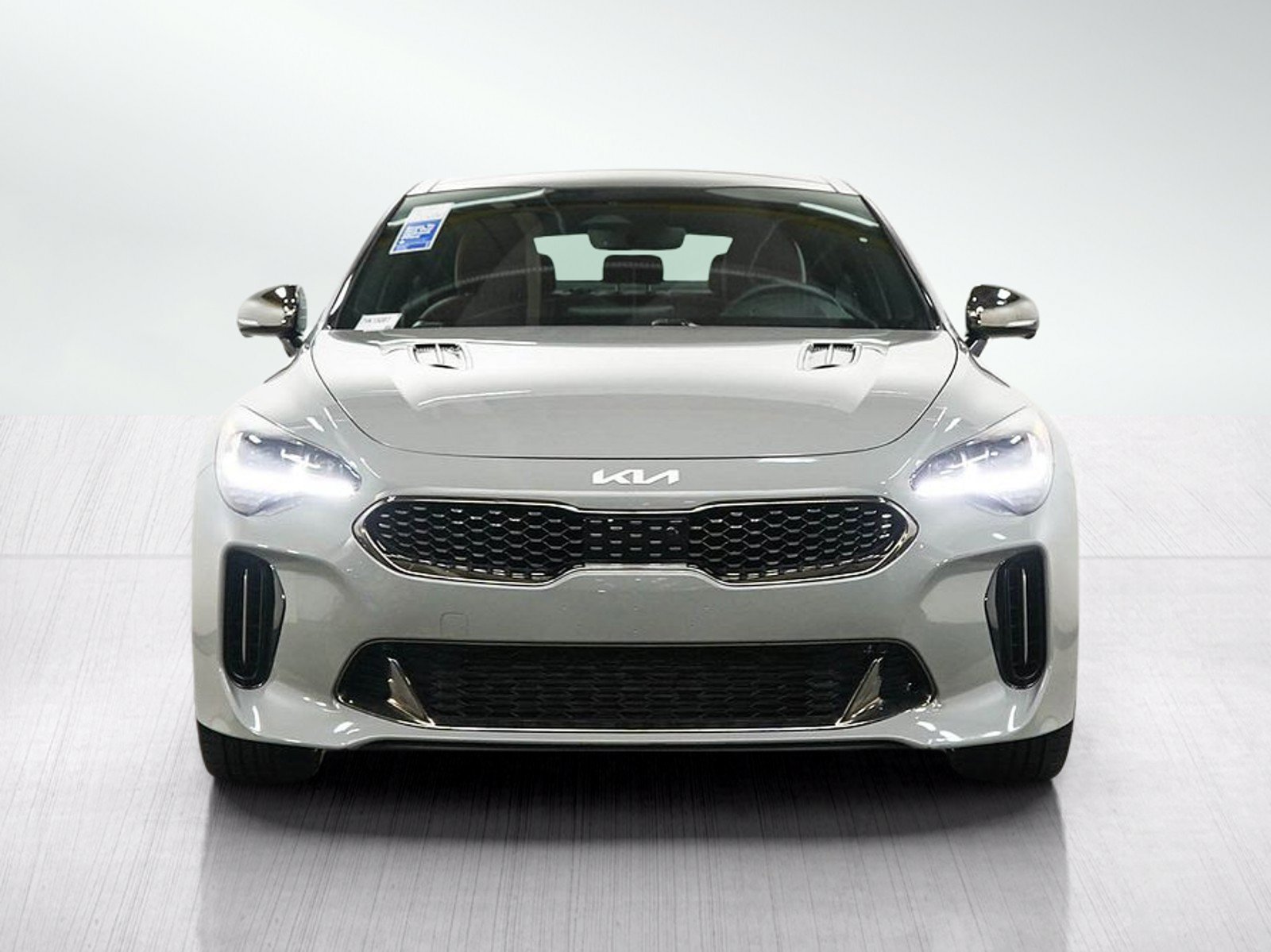 Used 2023 Kia Stinger GT2 AWD/4WD image 9