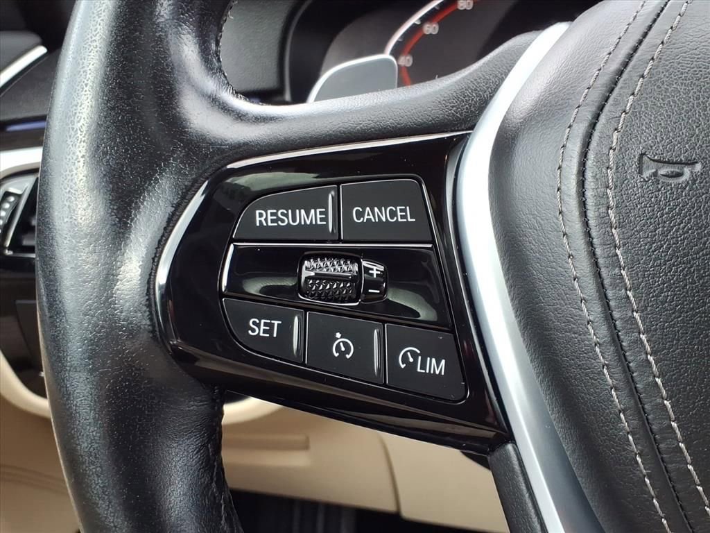 Used 2022 BMW 530i xDrive w/ Convenience Package image 17