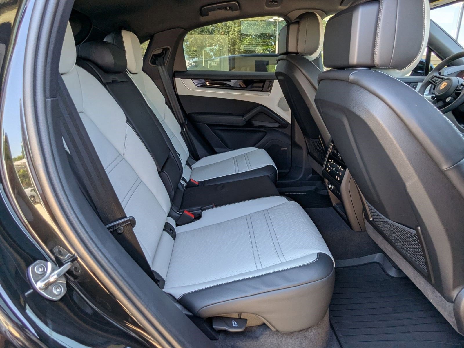 New 2026 Porsche Cayenne E-Hybrid image 24