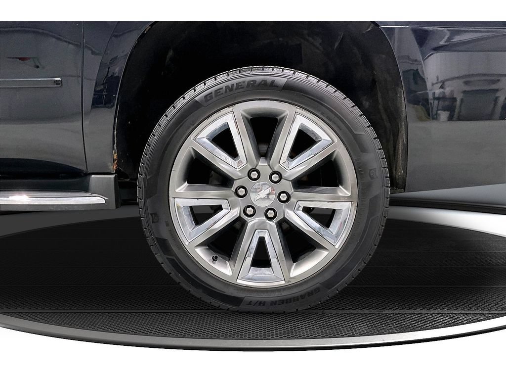 Used 2016 Chevrolet Suburban LTZ AWD/4WD image 36