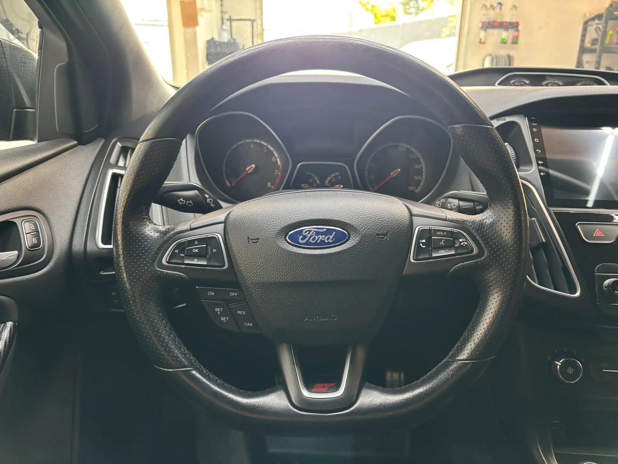 Used 2018 Ford Focus ST FWD image 15
