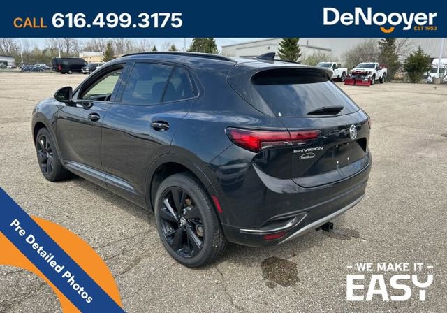 Used 2023 Buick Envision Essence w/ Sport Touring Package FWD image 4