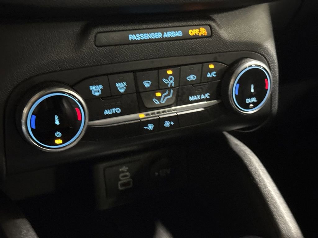 Used 2025 Ford Escape ST-Line FWD image 16