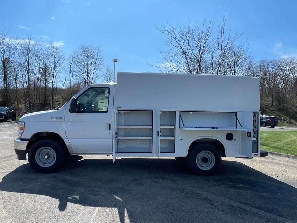 New 2026 Ford E-350 and Econoline 350 Super Duty w/ Power Equipment Group image 43