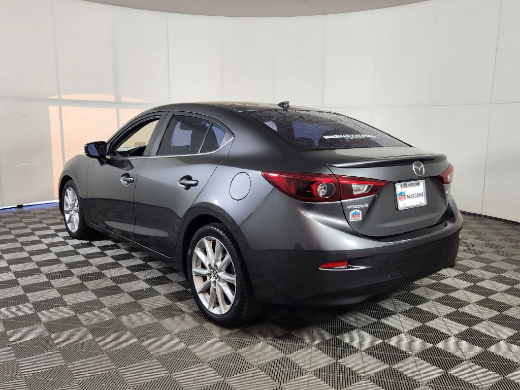Used 2017 MAZDA MAZDA3 Grand Touring w/ Premium Equipment Package FWD image 5