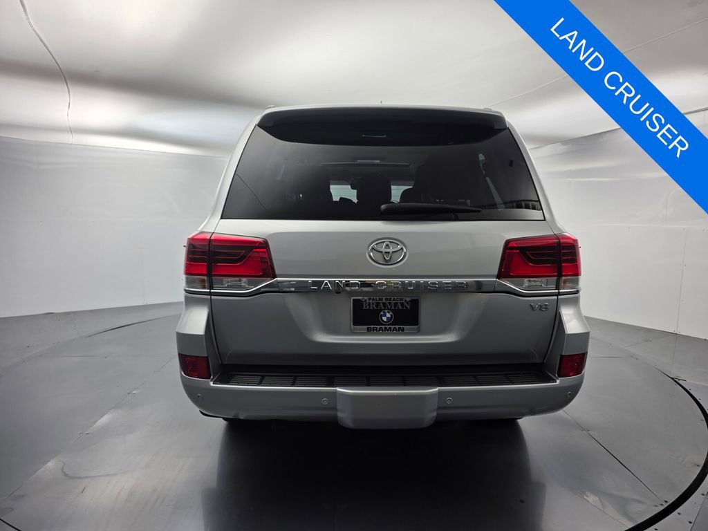 Used 2018 Toyota Land Cruiser image 5