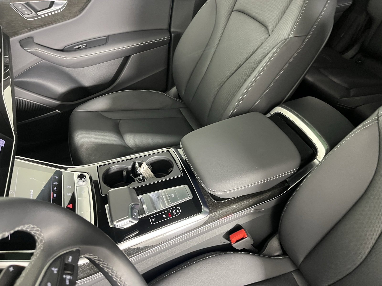 Certified 2025 Audi Q8 Premium Plus w/ Premium Plus Package image 13