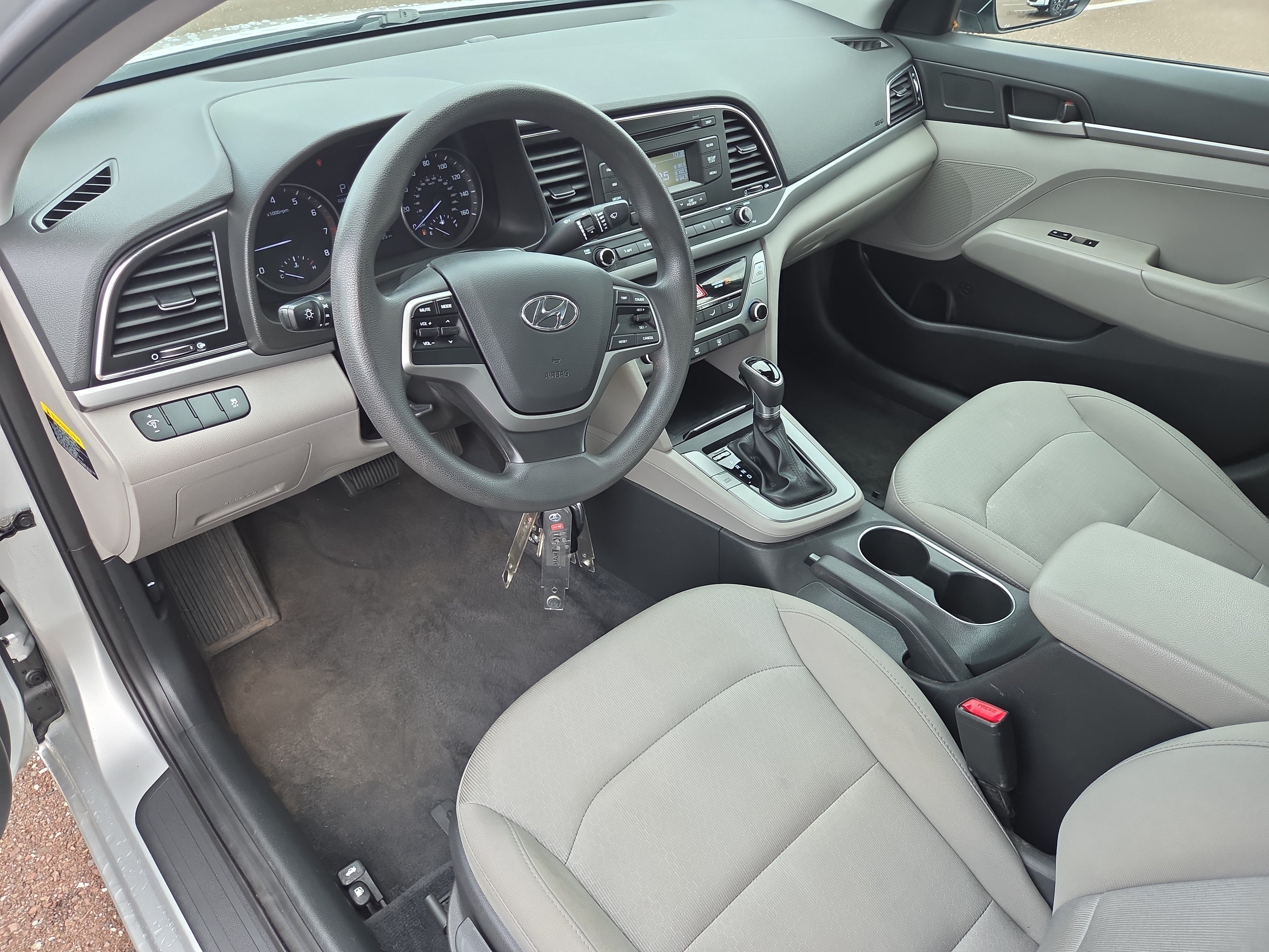 Used 2017 Hyundai Elantra SE FWD image 15