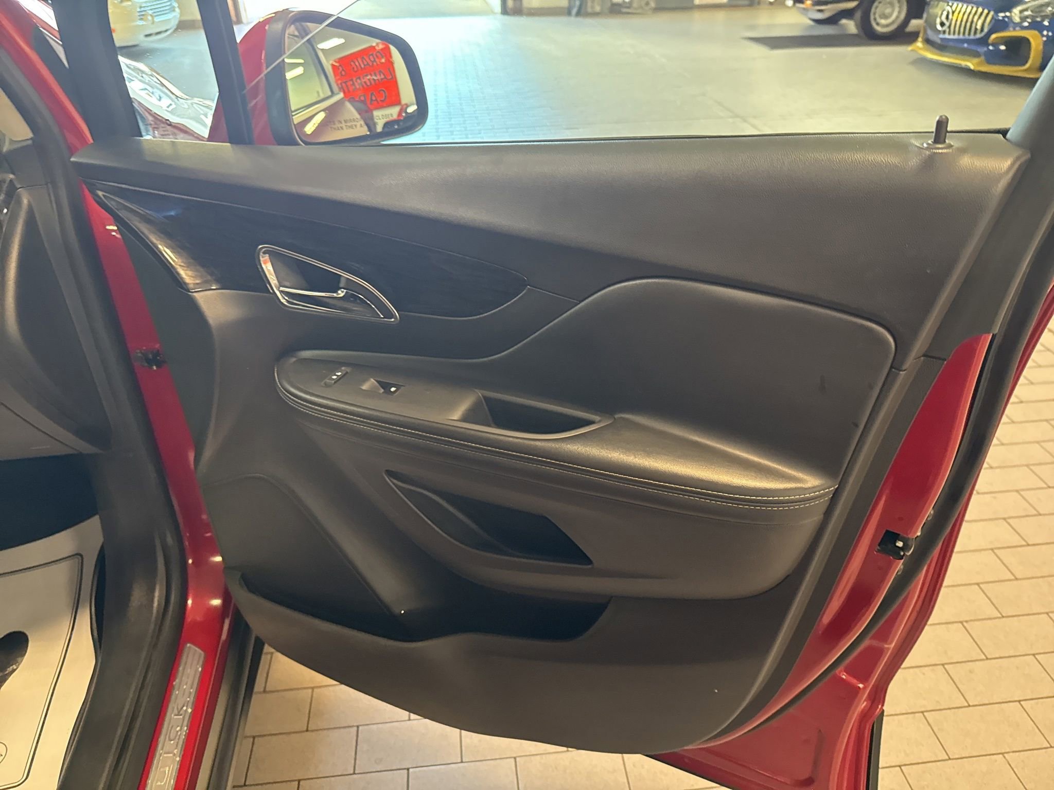 Used 2015 Buick Encore Convenience FWD image 19