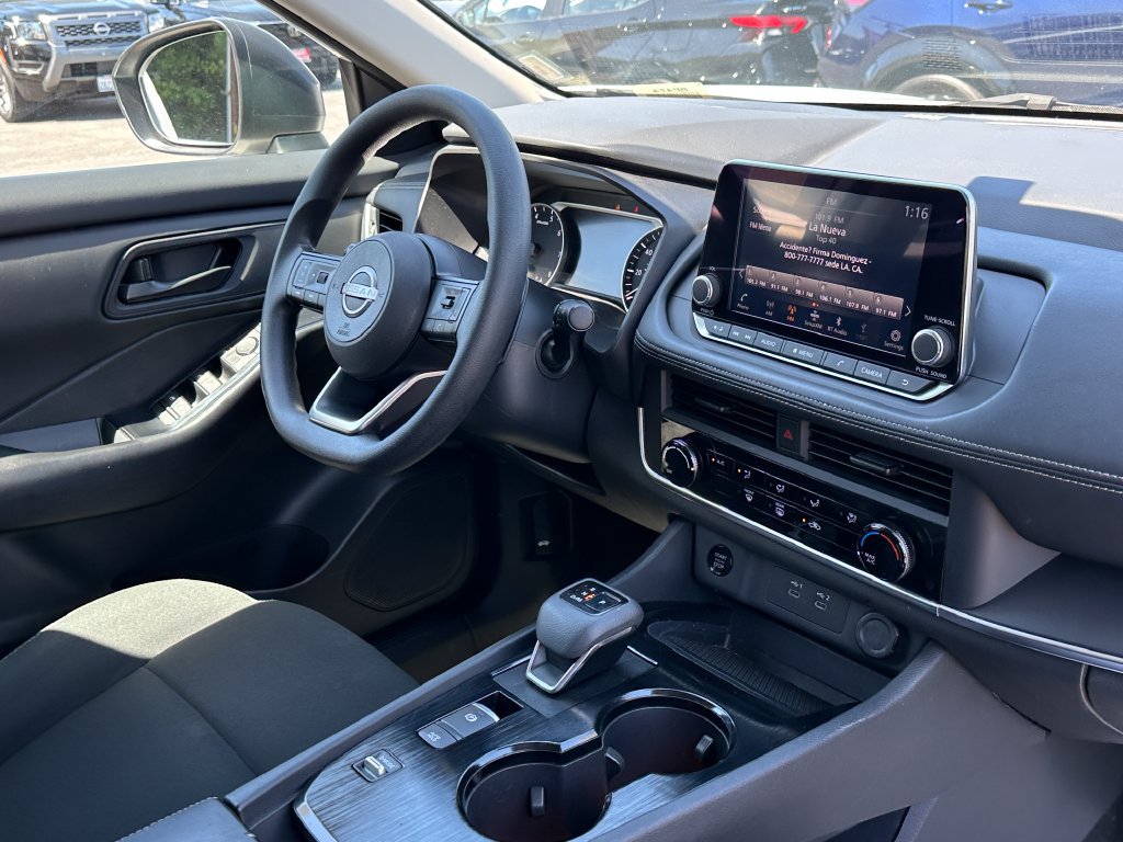 Used 2024 Nissan Rogue S FWD image 14