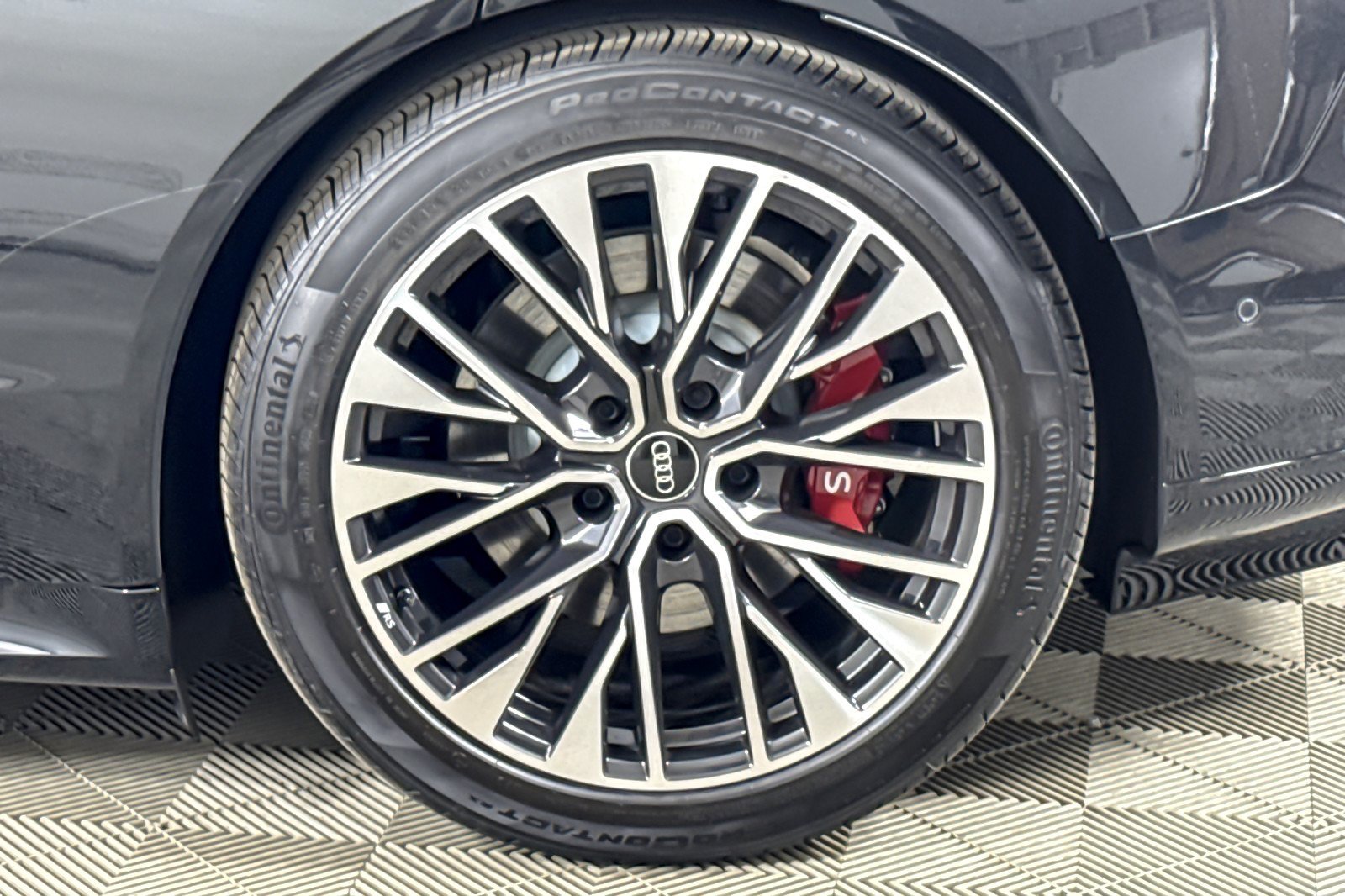 New 2026 Audi S e-tron GT Premium Plus AWD/4WD image 25