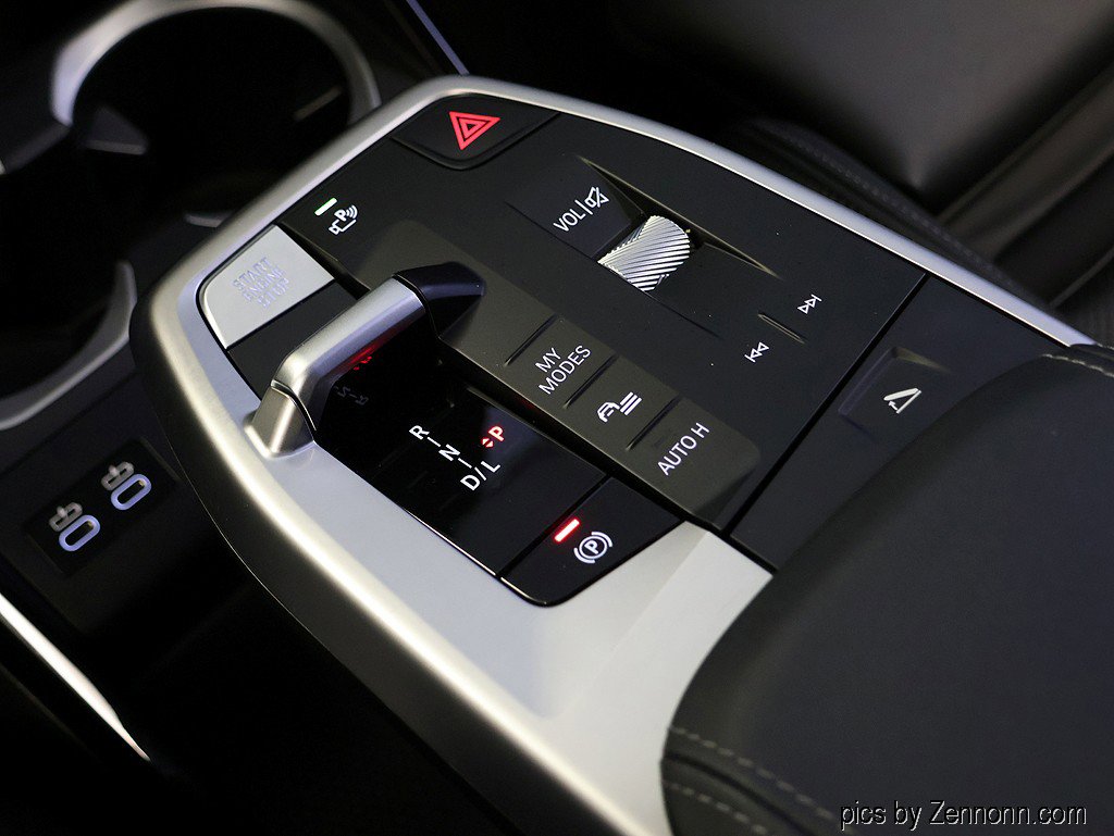 Certified 2025 BMW X1 xDrive28i image 25