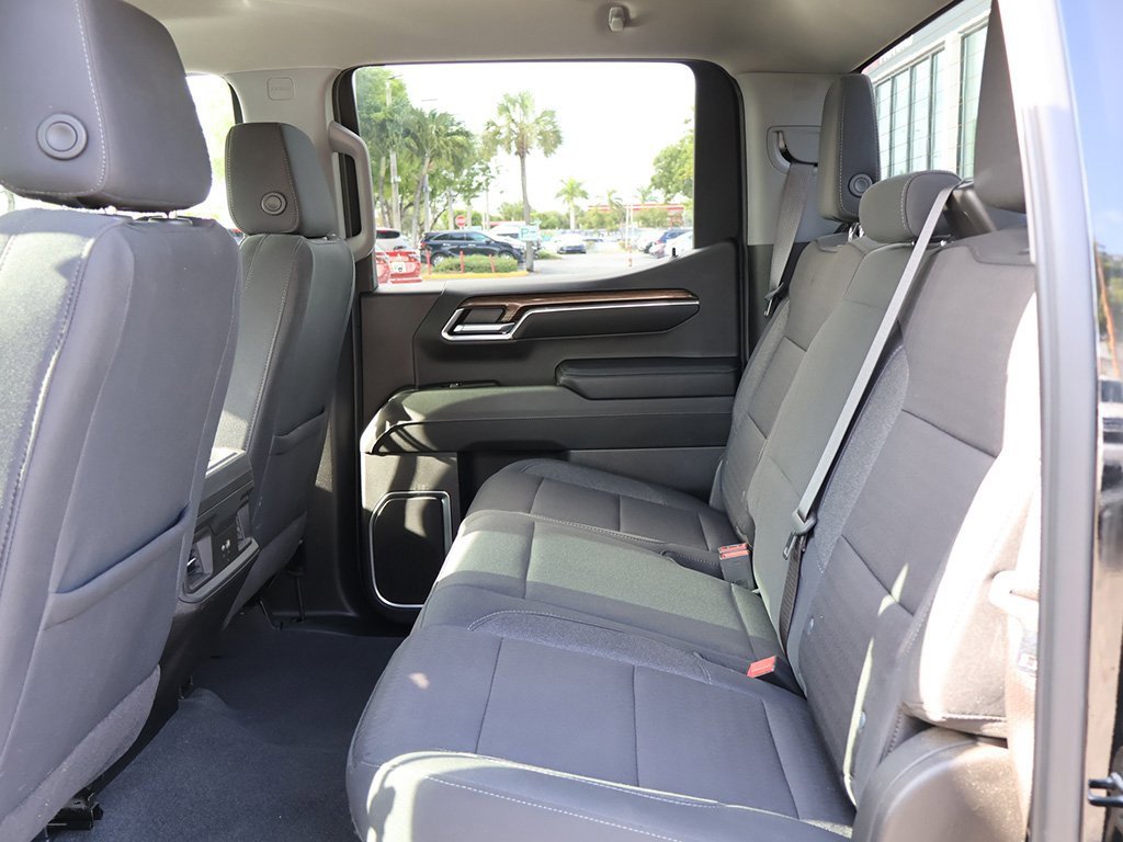 Used 2024 Chevrolet Silverado 1500 RST w/ Z71 Off-Road Package image 32