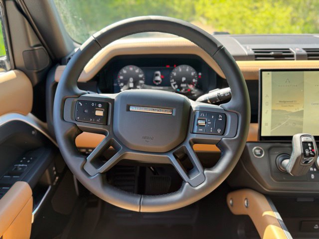 New 2026 Land Rover Defender 110 X-Dynamic SE AWD/4WD image 22