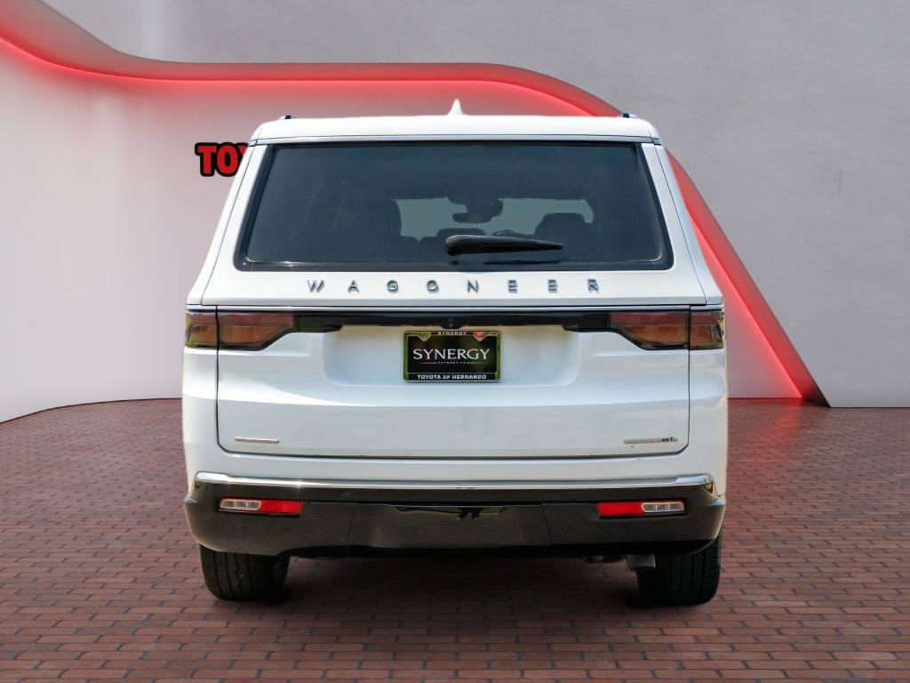 Used 2023 Jeep Wagoneer L Series II AWD/4WD image 7