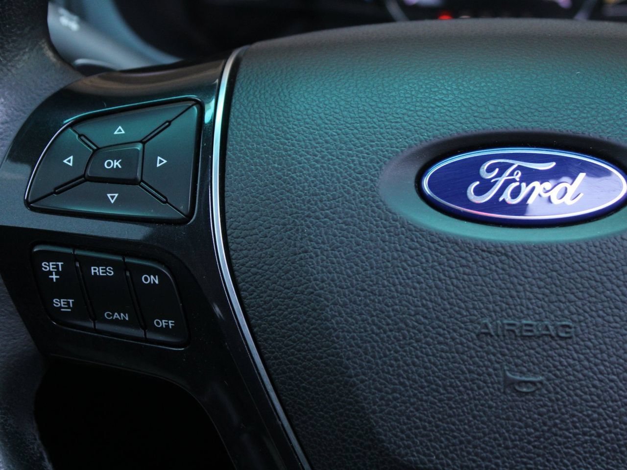 Used 2016 Ford Explorer Limited AWD/4WD image 31