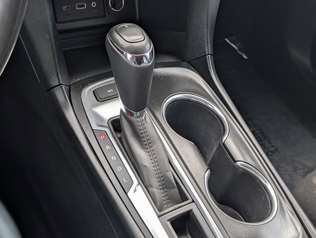 Used 2019 Chevrolet Equinox LT image 36