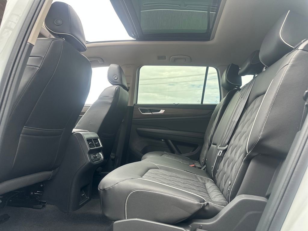 New 2026 Volkswagen Atlas SEL Premium R-Line AWD/4WD image 13