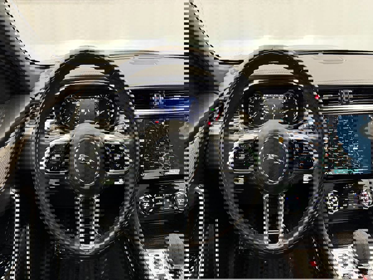 Used 2022 Jaguar F-PACE S image 10